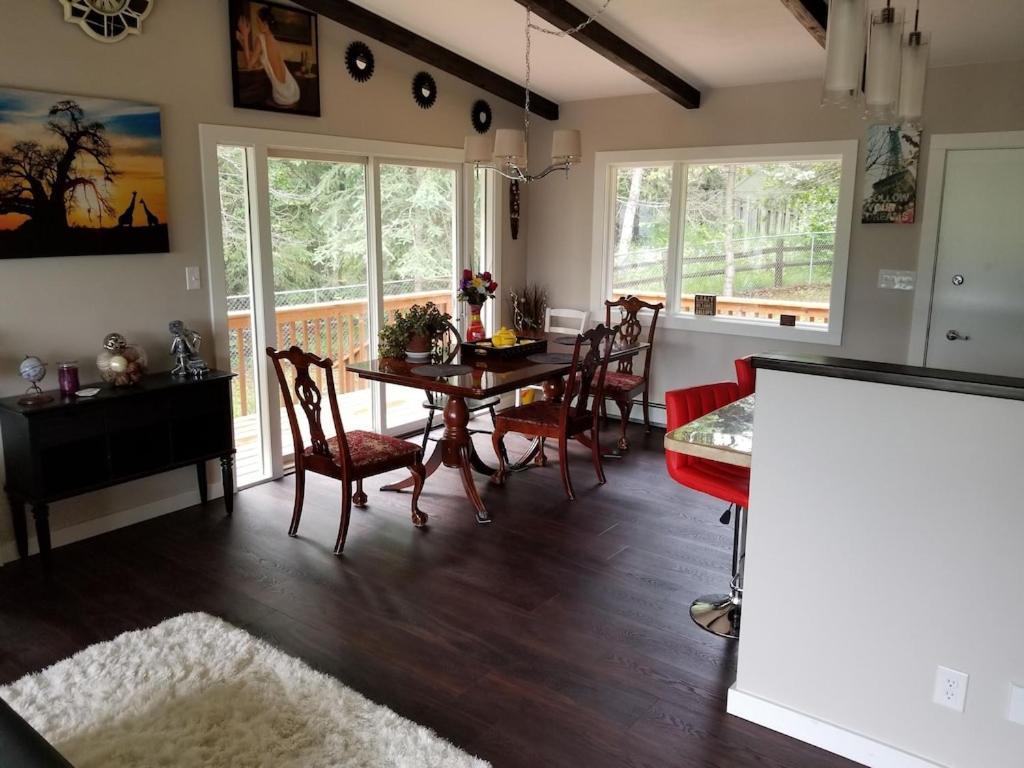 Hot Tub Stunning Mountain Views 2 Kitchens 4 Bedroom 2 Bathroom 앵커리지 외부 사진