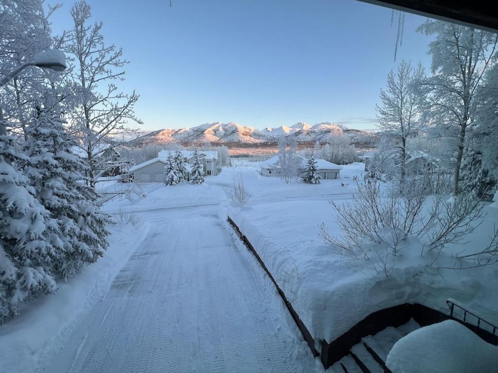 Hot Tub Stunning Mountain Views 2 Kitchens 4 Bedroom 2 Bathroom 앵커리지 외부 사진