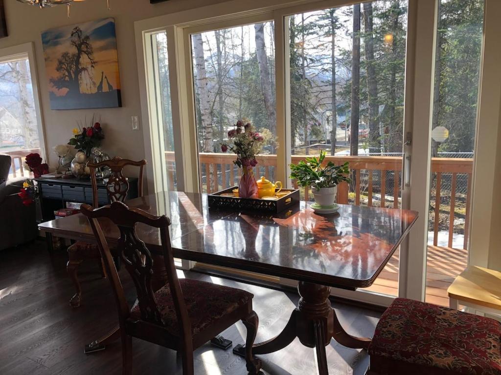 Hot Tub Stunning Mountain Views 2 Kitchens 4 Bedroom 2 Bathroom 앵커리지 외부 사진