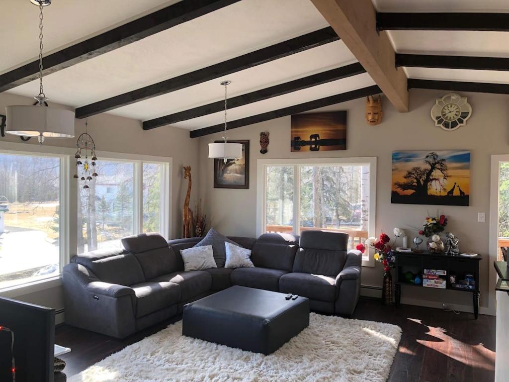 Hot Tub Stunning Mountain Views 2 Kitchens 4 Bedroom 2 Bathroom 앵커리지 외부 사진