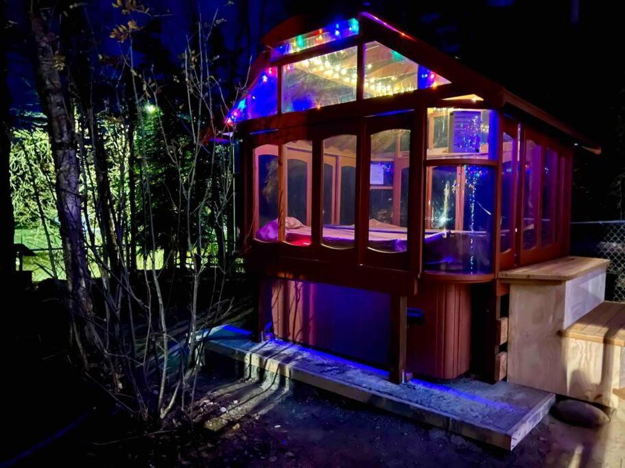 Hot Tub Stunning Mountain Views 2 Kitchens 4 Bedroom 2 Bathroom 앵커리지 외부 사진
